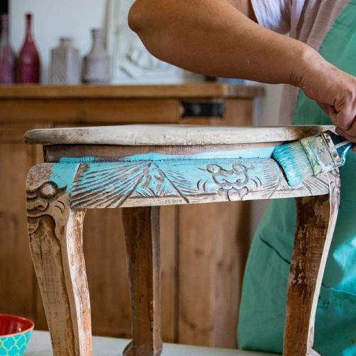 Furniture-painting-Dubai-with-quality-paint-colour in Dubai